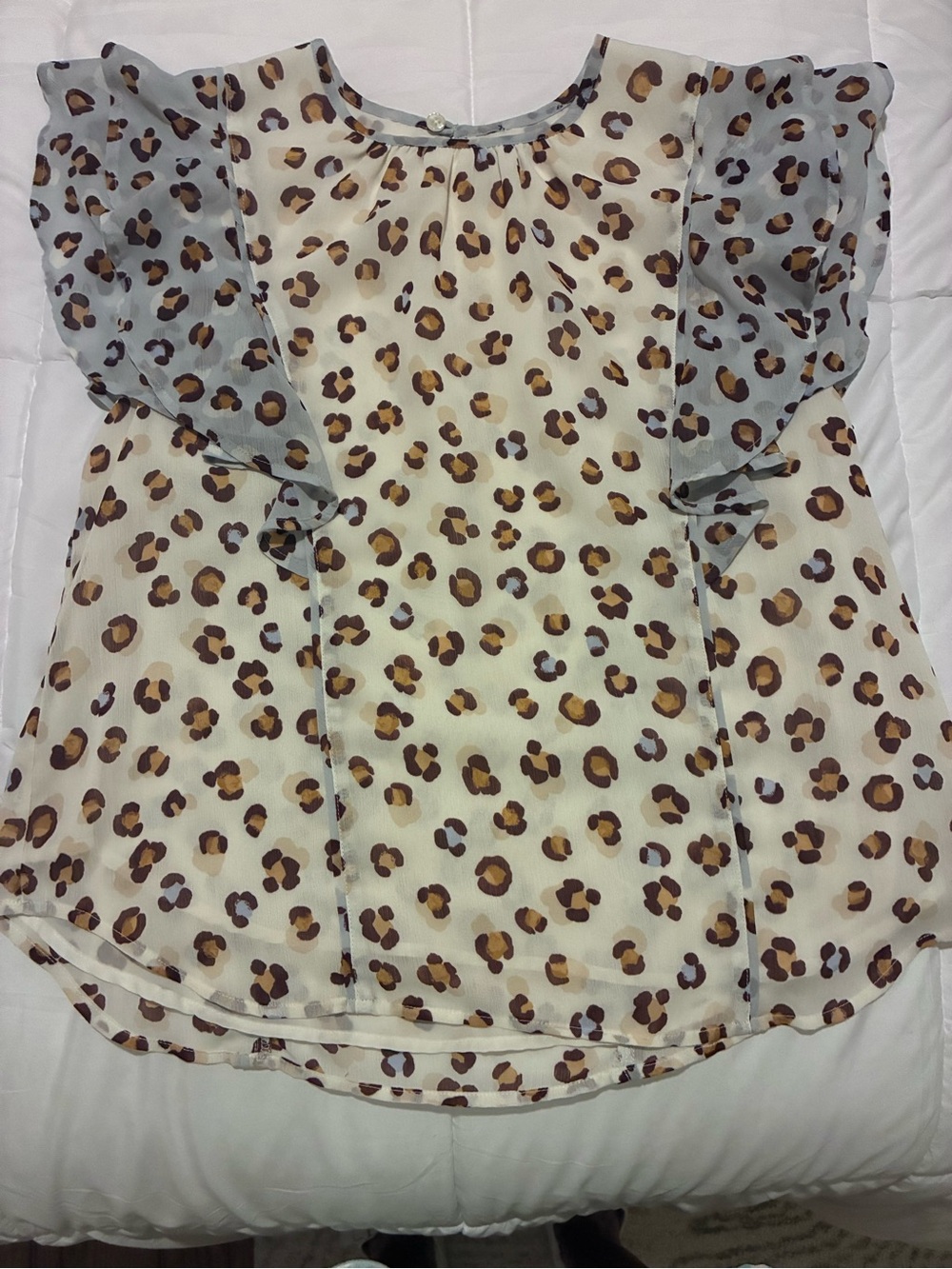 Ann Taylor Leopard Print Flutter Sleeve Top - Cream/Brown/light blue size 10P